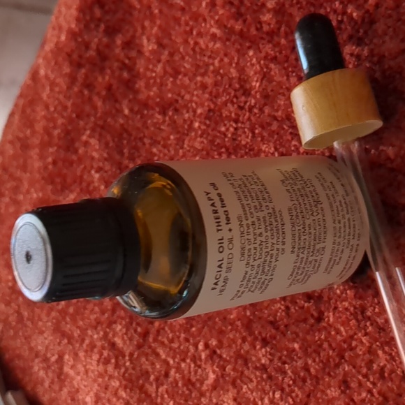 •Daily Facial Therapy Tea Tree Oil - Picture 2 of 9